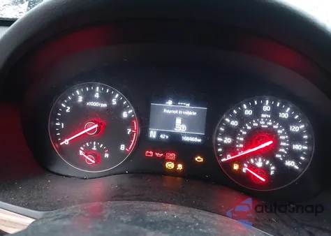 2017 Kia Cadenza Premium z USA, uszkodzony, nr VIN KNALC4J16H5085523